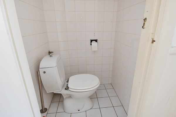 Medium property photo - Van den Berghstraat 6A, 2522 ZP Den Haag